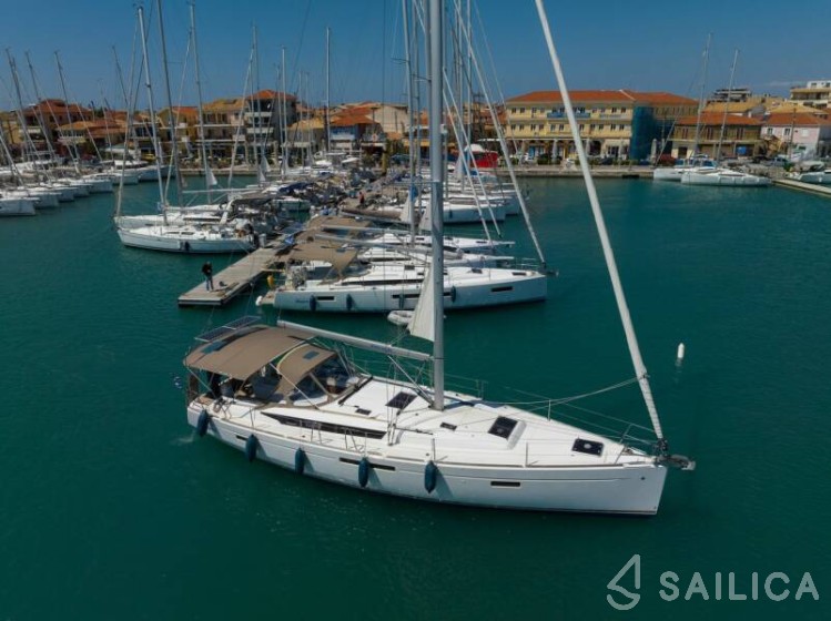Sun Odyssey 479 - Yacht Charter Sailica