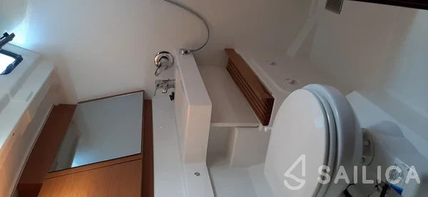 Sun Odyssey 490 - Yacht Charter Sailica