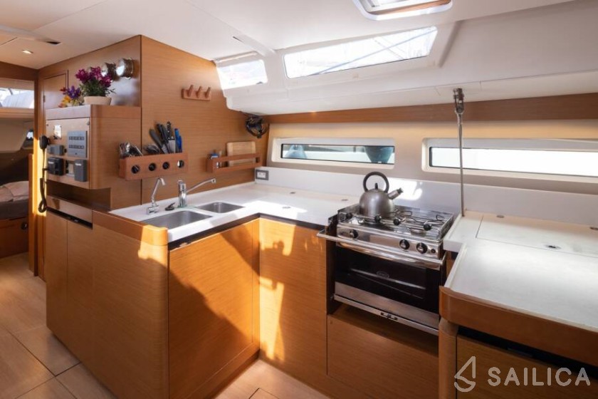 Sun Odyssey 490 - Yacht Charter Sailica