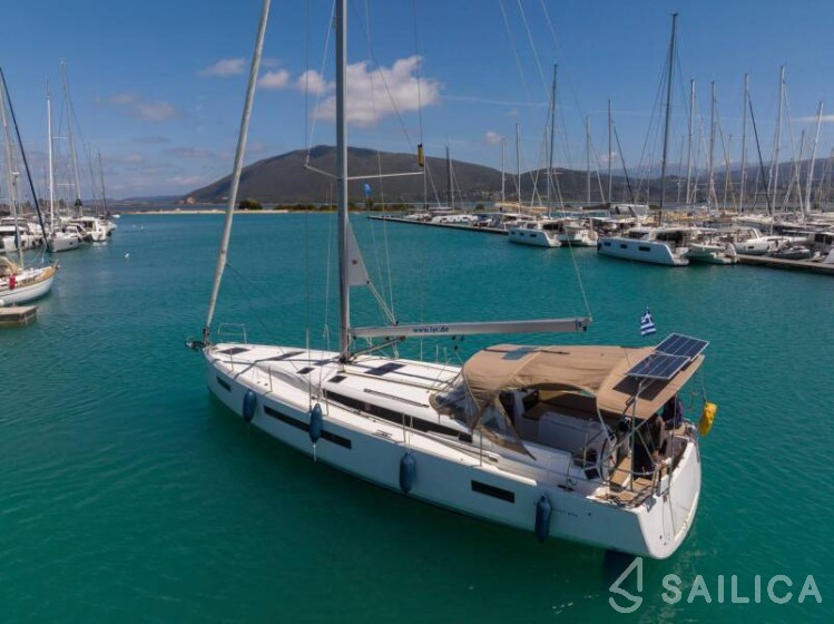 Sun Odyssey 490 - Yacht Charter Sailica