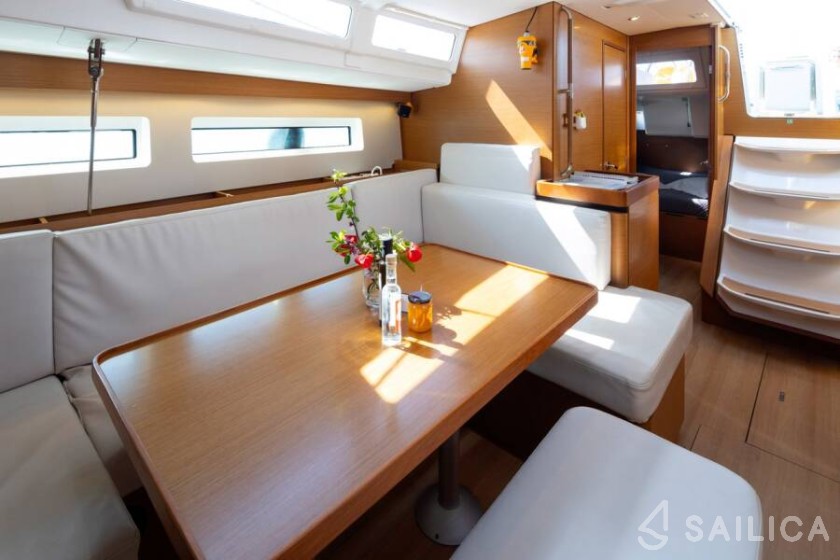 Sun Odyssey 490 - Yacht Charter Sailica