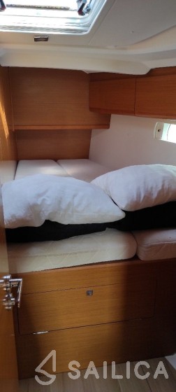 Sun Odyssey 509 - Yacht Charter Sailica