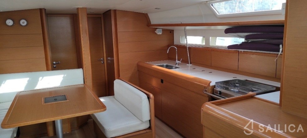 Sun Odyssey 509 - Yacht Charter Sailica
