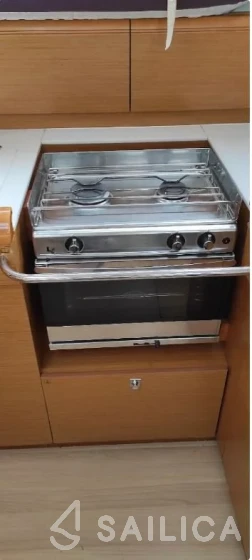 Sun Odyssey 509 - Yacht Charter Sailica