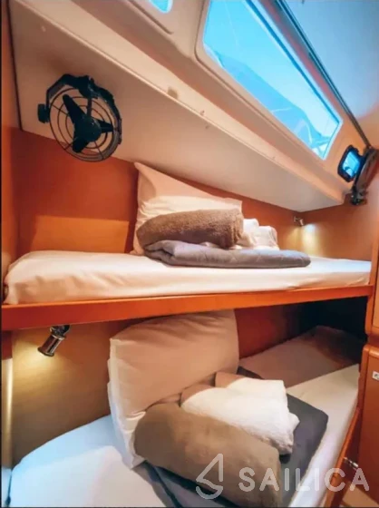 Sun Odyssey 509 - Yacht Charter Sailica