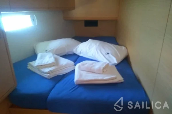 Sun Odyssey 519 - Yacht Charter Sailica