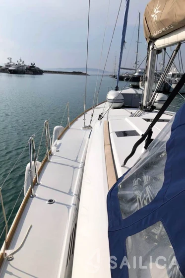 Sun Odyssey 519 - Yacht Charter Sailica