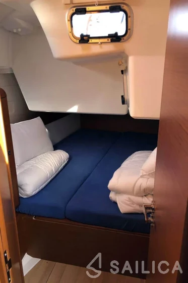 Sun Odyssey 519 - Yacht Charter Sailica