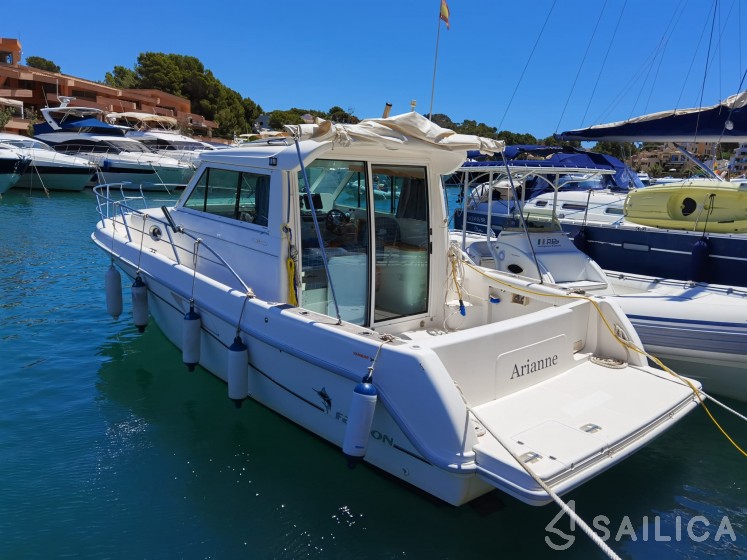 Faeton Moraga 910 - Yacht Charter Sailica