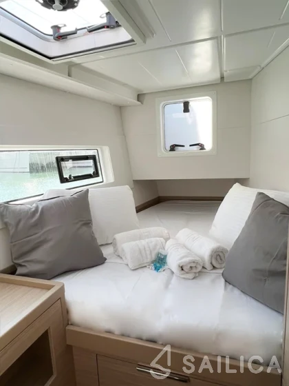 Lagoon 40 - Yacht Charter Sailica