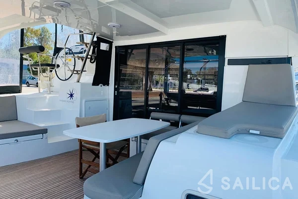 Lagoon 42 - Photo #66 Lagoon 42 - Yacht Charter Sailica