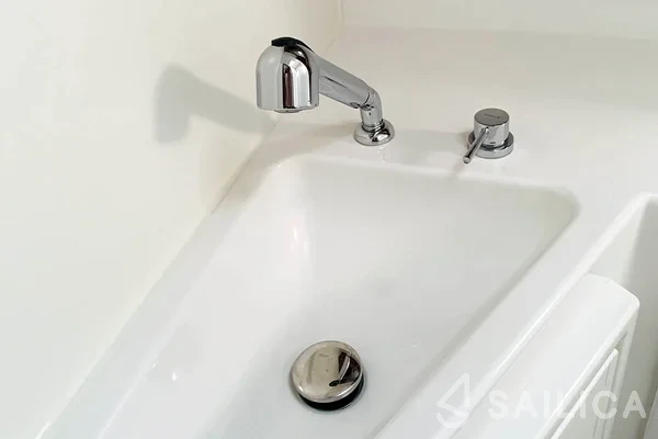 Lagoon 42 - Photo #86 Lagoon 42 - Yacht Charter Sailica