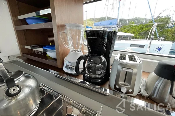 Lagoon 46  - Yacht Charter Sailica