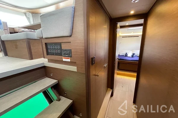 Lagoon 46  - Yacht Charter Sailica