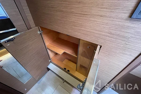 Lagoon 46  - Yacht Charter Sailica