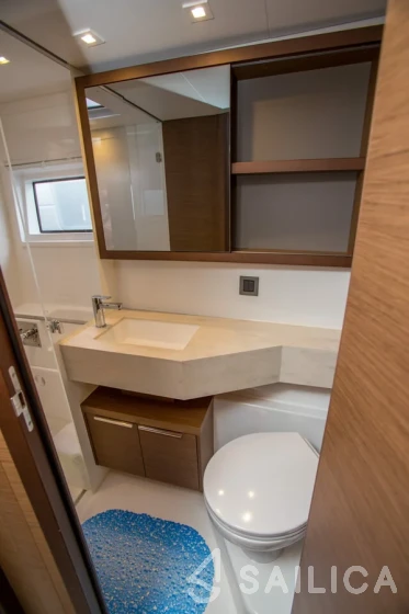 Lagoon 46  - Yacht Charter Sailica