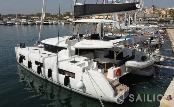 Lagoon 46  - Yacht Charter Sailica