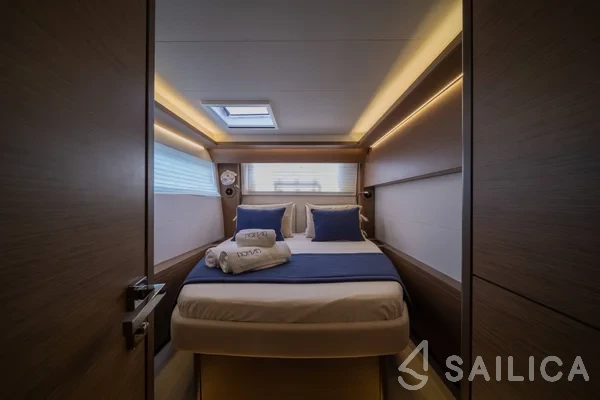 Lagoon 50 - Yacht Charter Sailica