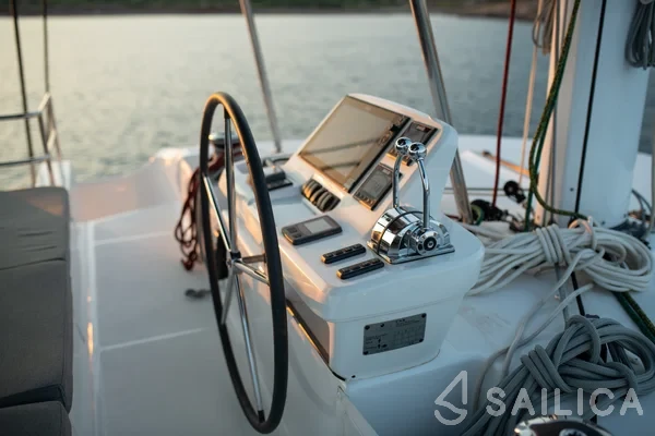 Lagoon 50 - Yacht Charter Sailica
