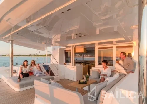 Lagoon 52F - Yacht Charter Sailica