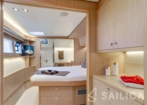Lagoon 52F - Yacht Charter Sailica