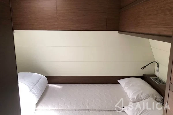Lagoon 52F - Yacht Charter Sailica