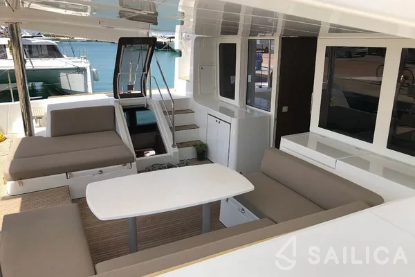 Lagoon 52F - Yacht Charter Sailica
