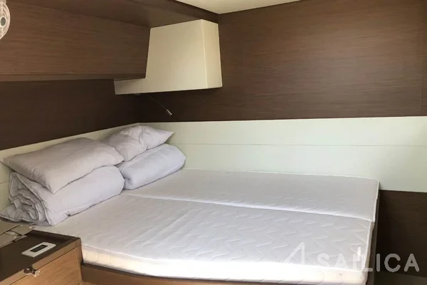 Lagoon 52F - Yacht Charter Sailica