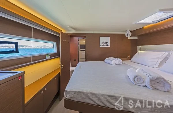 Lagoon 52F - Yacht Charter Sailica