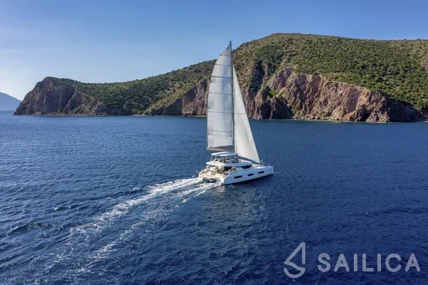 Lagoon 55 - Yacht Charter Sailica