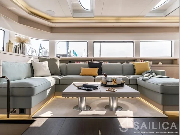 Lagoon 55 - Yacht Charter Sailica