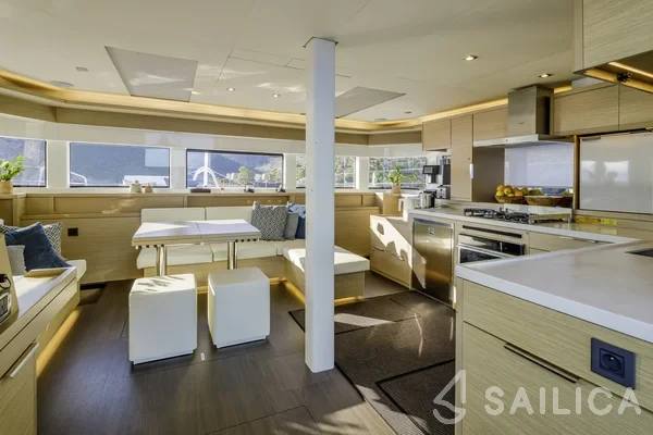Lagoon 55 - Yacht Charter Sailica