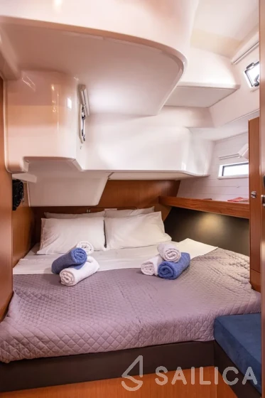 Bavaria 51 Cruiser - Photo #40 Bavaria 51 Cruiser - Yacht Charter Sailica