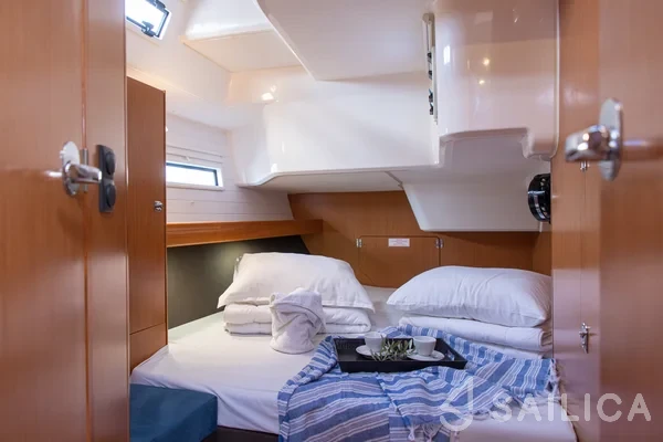 Bavaria 51 Cruiser - Photo #16 Bavaria 51 Cruiser - Yacht Charter Sailica