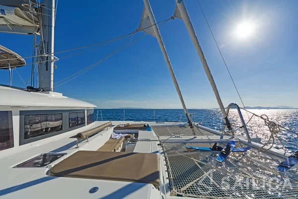 Lagoon 560 S2 - Yacht Charter Sailica
