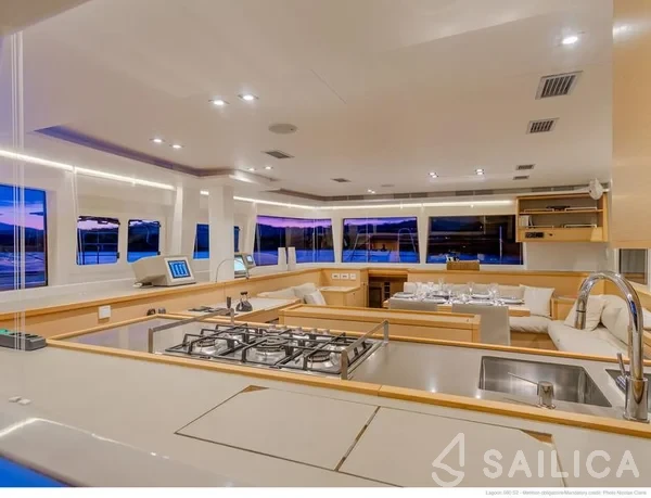 Lagoon 560 S2 - Yacht Charter Sailica