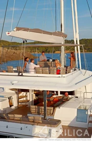 Lagoon 560 S2 - Yacht Charter Sailica