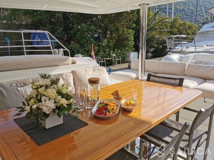 Lagoon 560 S2 - Yacht Charter Sailica