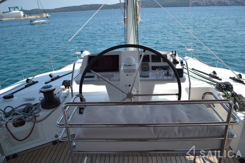 Lagoon 560 S2 - Yacht Charter Sailica