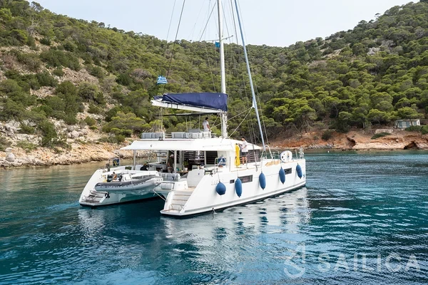 Lagoon 560 S2 - Yacht Charter Sailica