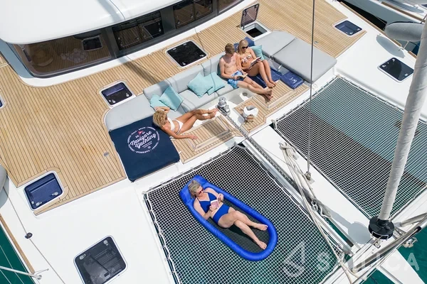 Lagoon 560 S2 - Yacht Charter Sailica