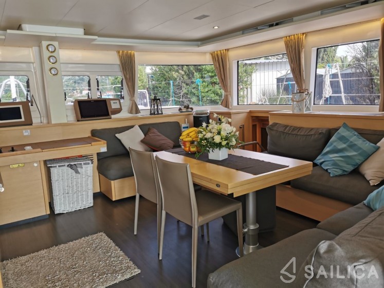 Lagoon 560 S2 - Yacht Charter Sailica