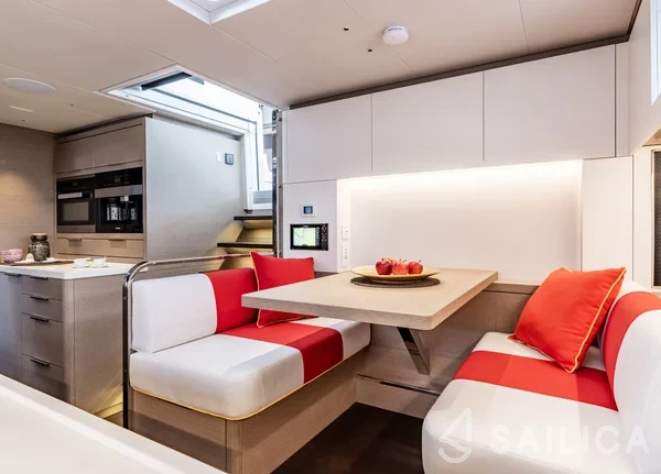 Lagoon Sixty 5 - Photo #56 Lagoon Sixty 5 - Yacht Charter Sailica