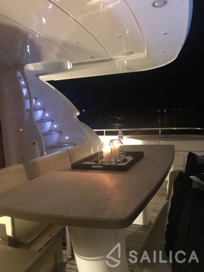 Maiora 87 - Yacht Charter Sailica