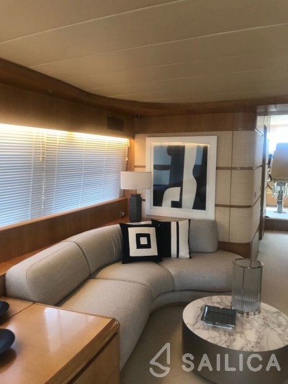 Maiora 87 - Yacht Charter Sailica