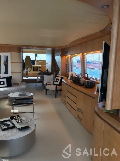 Maiora 87 - Yacht Charter Sailica