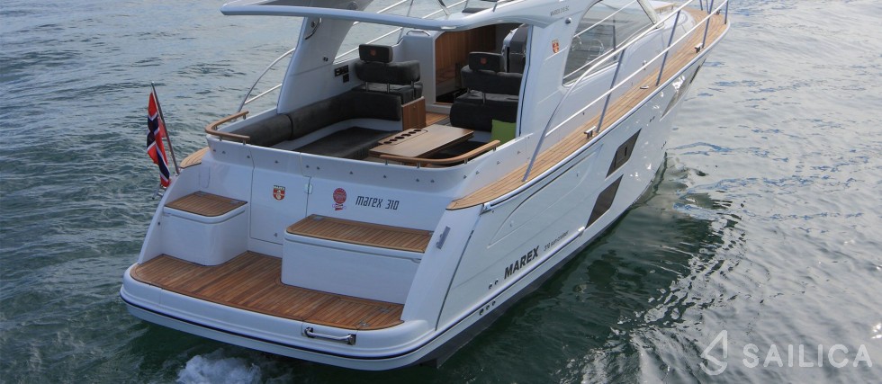 Marex 310 Sun Cruiser - Yacht Charter Sailica
