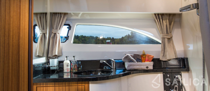 Marex 310 Sun Cruiser - Yacht Charter Sailica
