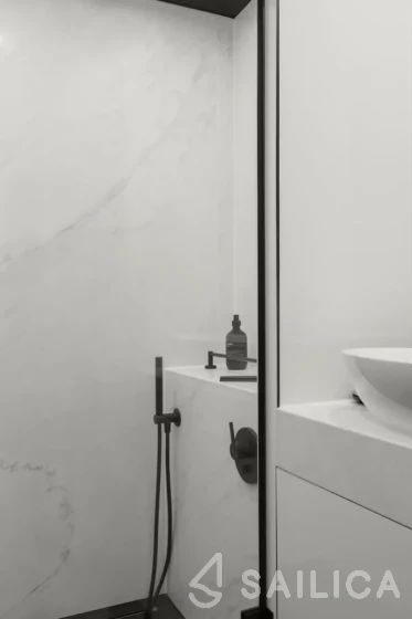 Moon Yacht 60 - Yacht Charter Sailica