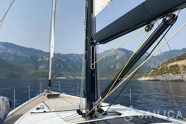 Oceanis 62 - Yacht Charter Sailica